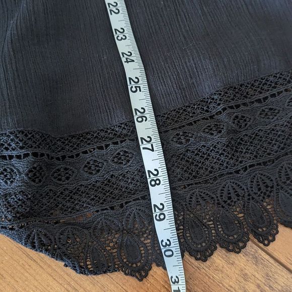 Ellos black trim crochet top 22-24 - Picture 4 of 10